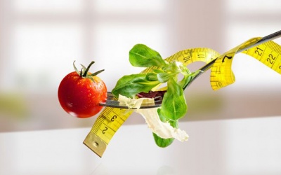 Tử vi thứ Tư (15/8/2018): Bảo Bình đang rất cố gắng để giảm cân