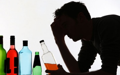 10 tác hại khi uống nhiều rượu nhiều người không biết