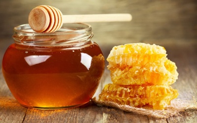 15 cách sử dụng mật ong hữu ích ít người biết