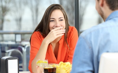 Tử vi thứ Năm (27/9/2018): Song Tử xấu hổ khi được khen ngợi