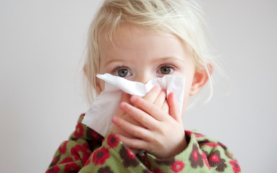 Trẻ bị cảm lạnh khi nào cần đi khám?