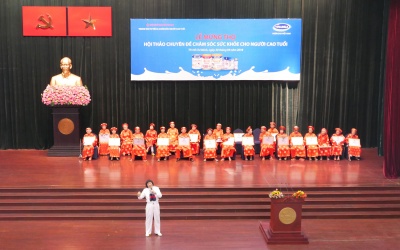 Vinamilk chăm sóc sức khỏe cho 1.000 người cao tuổi