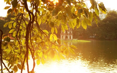 Bắc Bộ nắng hanh, Trung Bộ mưa dông