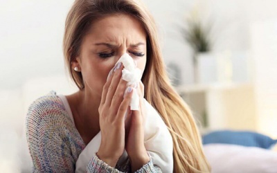 Sổ mũi kéo dài ở người lớn: Nguyên nhân và cách khắc phục