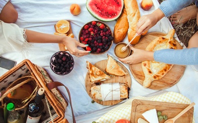 Tử vi thứ Bảy (3/11/2018): Cự Giải nên đi picnic với người thân, bạn bè