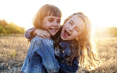 Tử vi Chủ nhật (11/11/2018): Bảo Bình nên sớm giải quyết mâu thuẫn với bạn bè