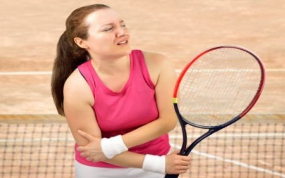 Chấn thương khuỷu tay tennis elbow: Điều trị thế nào?