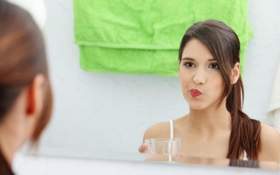 Vệ sinh răng miệng đúng cách không lo cao răng