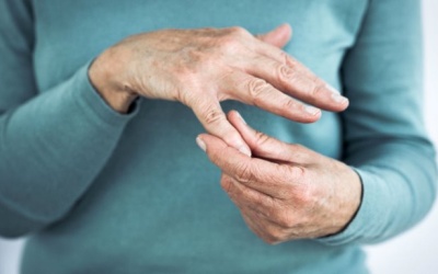 Những cách tự nhiên giúp giảm đau viêm xương khớp