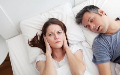 Infographic: Những cách trị ngủ ngáy đơn giản mà hiệu quả