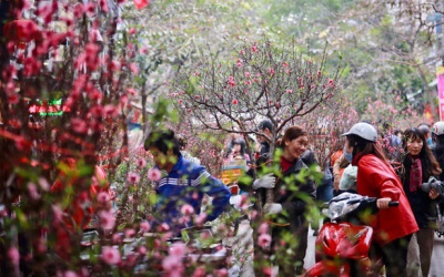 Thời tiết 'ủng hộ' người dân đi mua sắm Tết