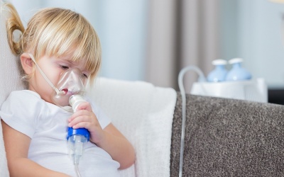 Vitamin D có thể giúp kiểm soát hen suyễn do ô nhiễm không khí gây ra ở trẻ