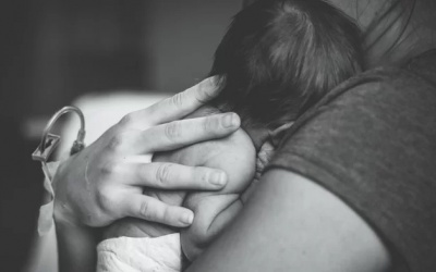 FDA lần đầu phê duyệt một loại thuốc điều trị trầm cảm sau sinh