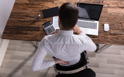 Thoái hóa nhẹ, xẹp đốt sống lưng nên điều trị cách nào?