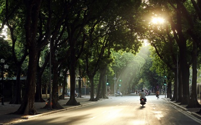 Miền Bắc nắng trở lại, Nam Bộ có mưa dông