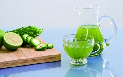 Mẹo khử đắng khi làm nước ép mướp đắng cho người đái tháo đường
