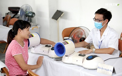 Ngày Tăng huyết áp thế giới 17/5: Cảnh báo tăng huyết áp đang ngày càng trẻ hóa!