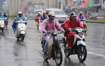 Bắc Bộ và Trung Bộ mưa dông đến hết tuần