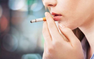 Thuốc lá tàn phá nhan sắc như thế nào?