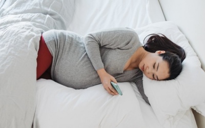 Bà bầu bị mất ngủ: Làm thế nào để ngủ ngon hơn? 