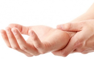 Viêm khớp dạng thấp có gặp ở thanh niên không?