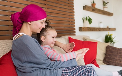 Cách hạn chế tác dụng phụ khi điều trị ung thư bằng hóa trị