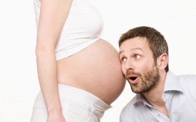 Giao tiếp với con từ trong bụng mẹ để con thông minh hơn