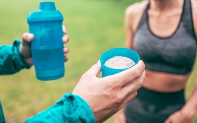 Bổ sung protein sau khi tập thể lực: Nên hay không?