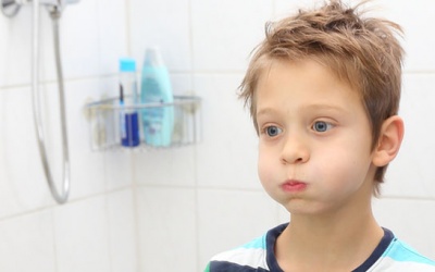 Trẻ dưới 10 tuổi có nên dùng nước súc miệng Nutridentiz?