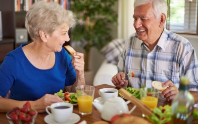 Các loại vitamin và khoáng chất bạn dễ thiếu khi già đi