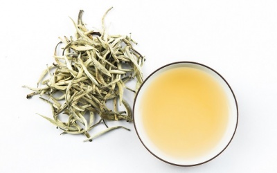 Trà trắng và 6 lợi ích sức khỏe bạn sẽ không muốn bỏ qua