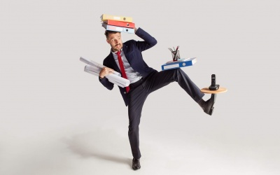 Tử vi thứ Sáu (6/12/2019): Sư Tử đang trở thành người 'nghiện' công việc