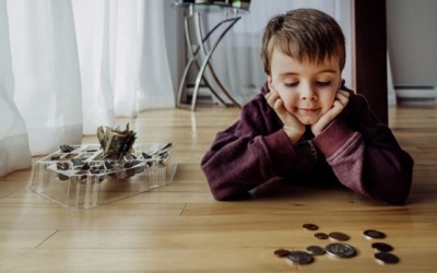 Tử vi thứ Hai (16/12/2019): Song Tử có thể nhận được một khoản tiền bất ngờ