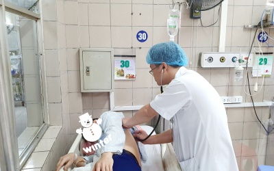 Gần Tết lại gia tăng bệnh nhân nhập viện do ngộ độc rượu