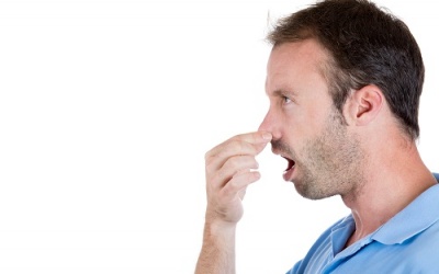 Hôi miệng do dùng thuốc kháng sinh phải làm sao? 