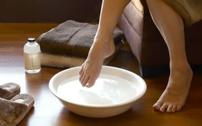 Người bệnh đái tháo đường có nên ngâm chân nước ấm không?