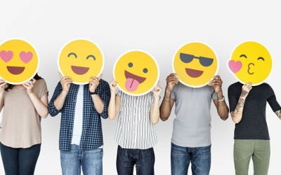 Tử vi thứ Sáu (7/2/2020): Cự Giải đang thấy rất vui vẻ, yêu đời