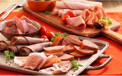 Người bị tăng huyết áp nên tránh ăn gì?