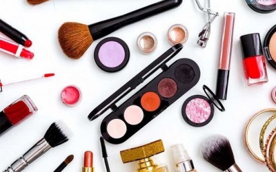 4 thói quen sử dụng mỹ phẩm thông minh vào mùa hè 