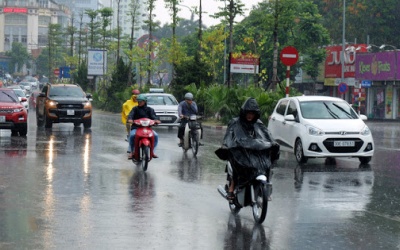 Dự báo thời tiết đêm 9/3 và ngày 10/3: Bắc Bộ có mưa rào và dông vài nơi, Nam Bộ ban ngày nắng nóng