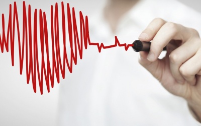 Nhịp tim nhanh 110 lần kèm hồi hộp khó thở mất ngủ điều trị thế nào?