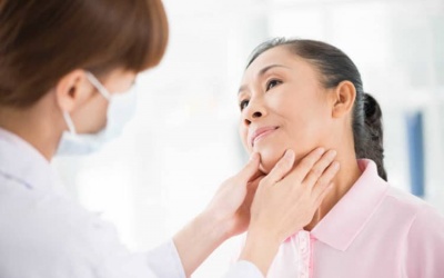 Run do Parkinson và cường giáp uống TPBVSK Vương Lão Kiện được không?