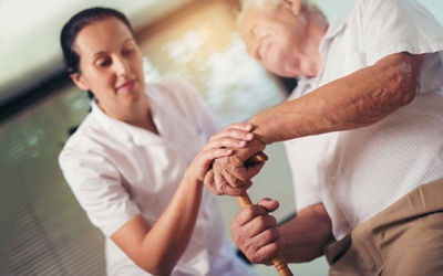 Những khó khăn người bệnh Parkinson có thể gặp phải và cách khắc phục