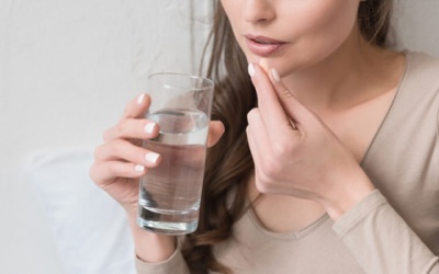 Phụ nữ cần chú ý gì khi bổ sung calci, vitamin, acid béo omega-3?