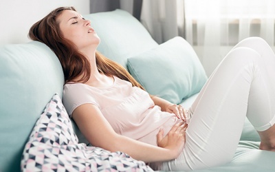 3 bài tập nhẹ nhàng giúp giảm đau bụng kinh