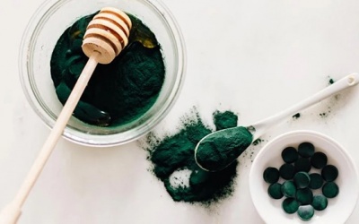 Lợi ích chăm sóc da của tảo: Từ giảm viêm da tới ngăn ngừa nếp nhăn