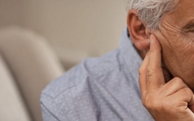 Lỗ tai kêu tách tách, phải làm sao để cải thiện?