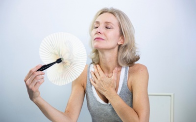 6 biện pháp tự nhiên giúp giảm hiệu quả cơn bốc hỏa ở phụ nữ 