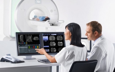 Bệnh Parkinson: Cải tiến kỹ thuật chụp MRI giúp tăng hiệu quả điều trị run 