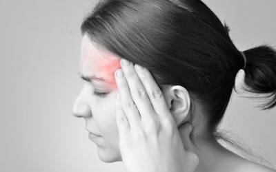 Làm gì khi tình trạng đau đầu kéo dài ngày càng tồi tệ?